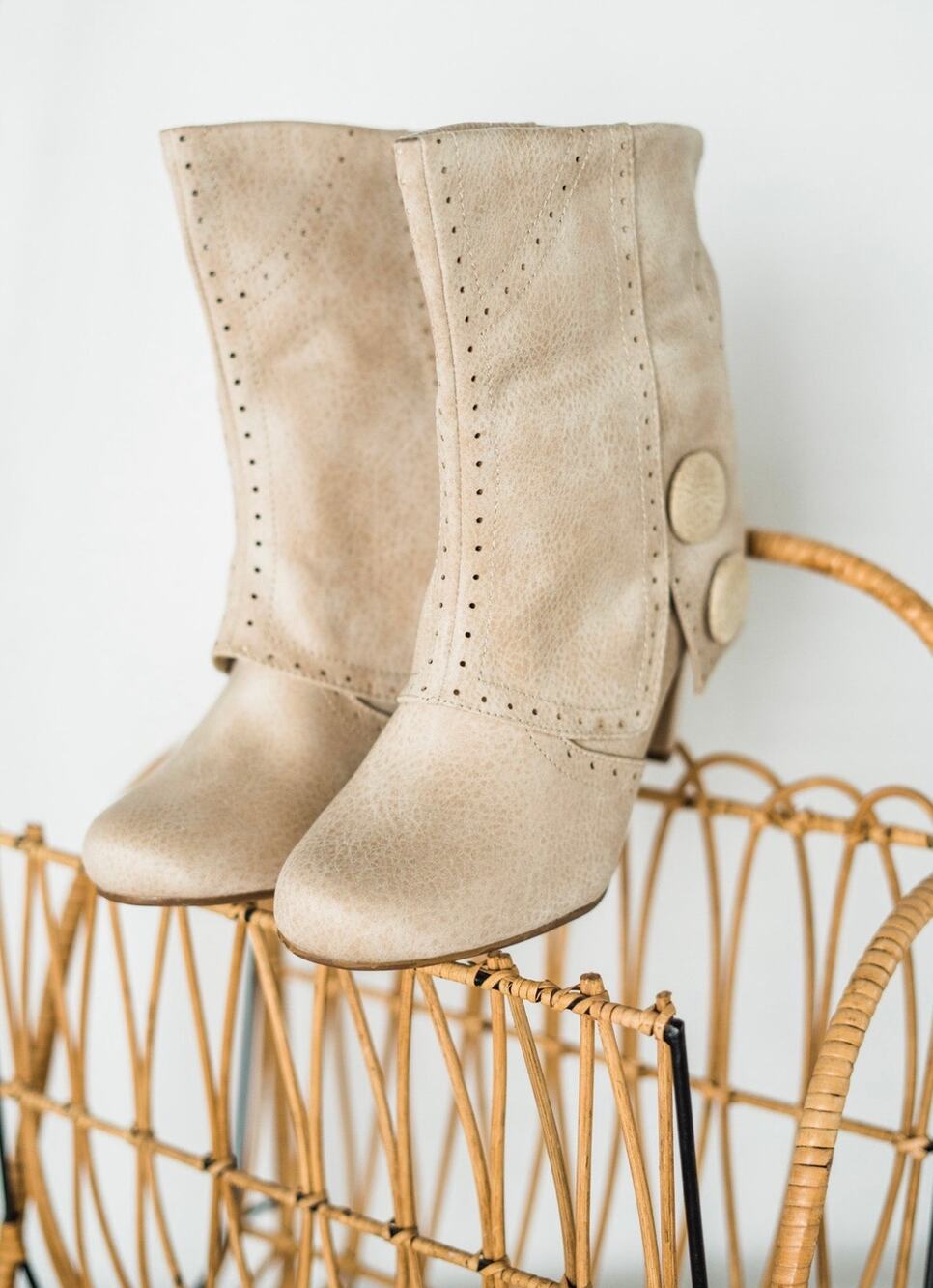 Not Rated Cowgirl Star Booties In Tan Size 7.5
